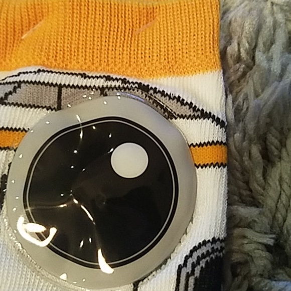 Disney Star Wars BB-8 socks - Picture 5 of 7
